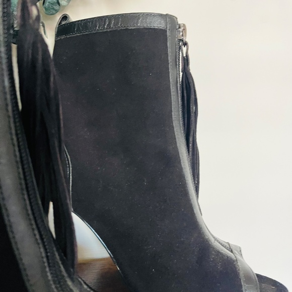 Beautiful Saks fifth Avenue booties - Picture 3 of 6